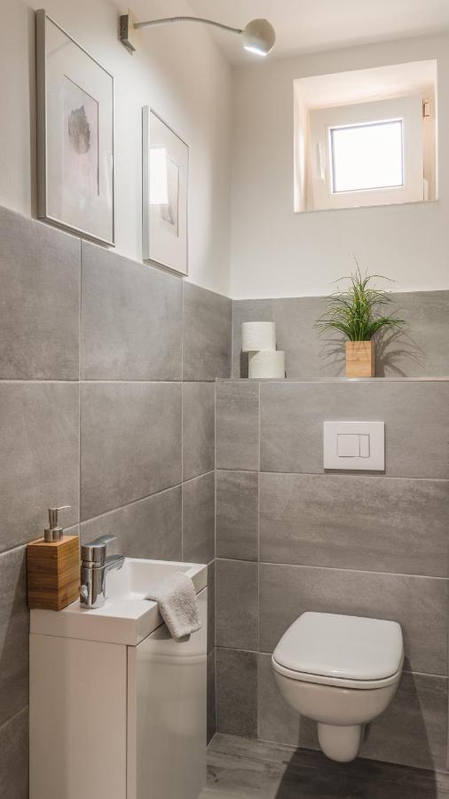Luxury Studio 24 Gyor Luaran gambar