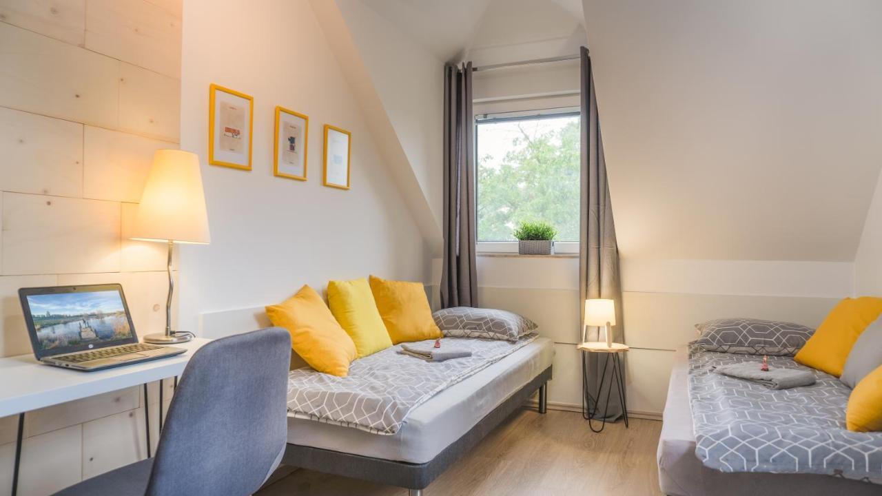 Luxury Studio 24 Gyor Luaran gambar