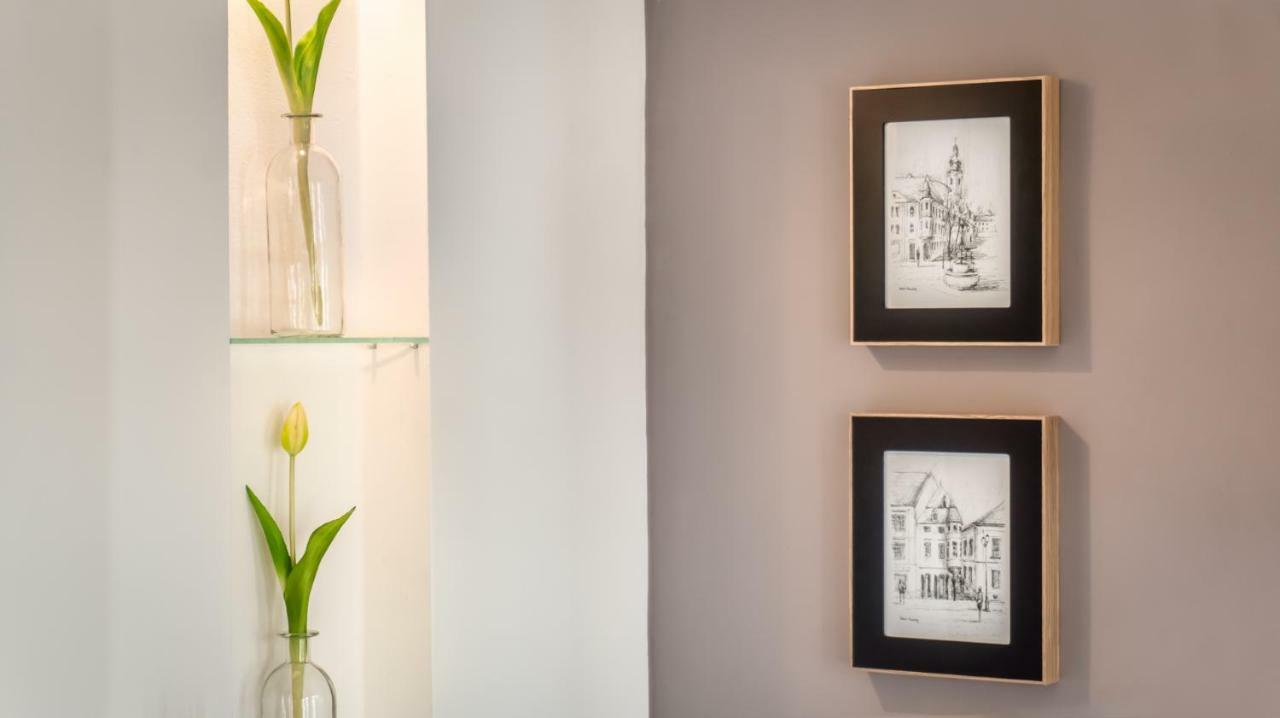 Luxury Studio 24 Gyor Luaran gambar