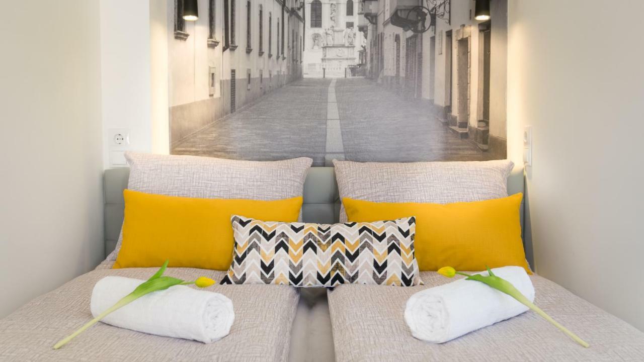 Luxury Studio 24 Gyor Luaran gambar